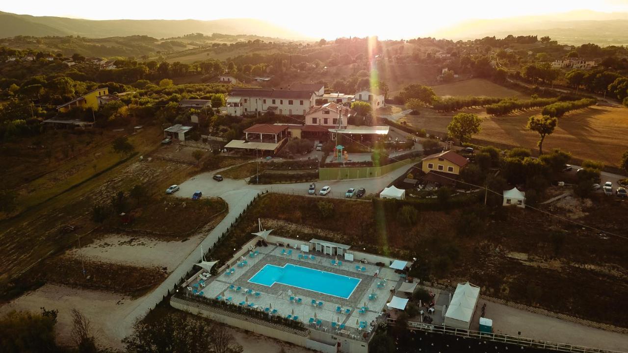 Il Pozzo Country House Collescipoli Exterior photo
